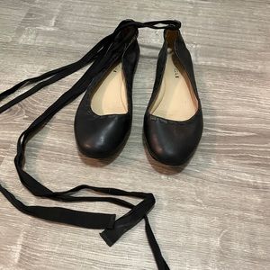 Black Ballerina Style Ball Flats